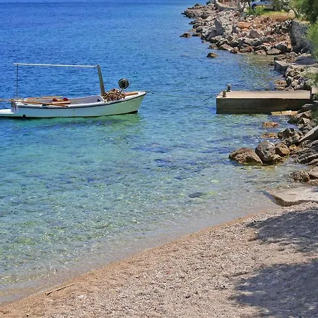 Studio Trstenik 10110b