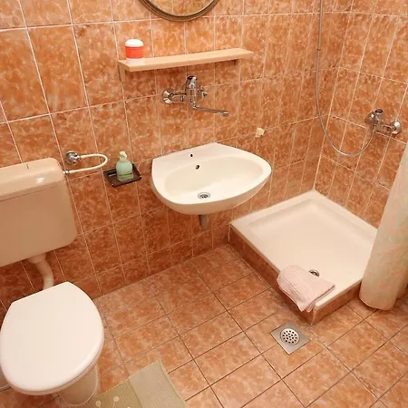 Studio Trstenik 10110b Appartement *