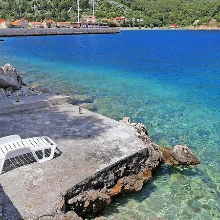 Studio Trstenik 10110b * Trstenik (Dubrovnik-Neretva)